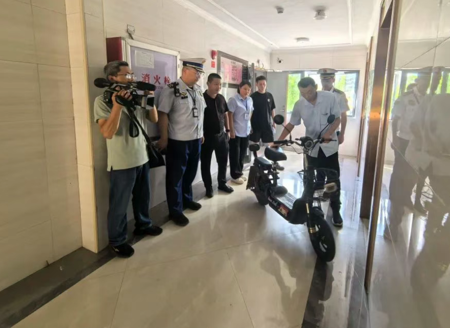 邵武市705部电梯安装我司“智能阻止系统”